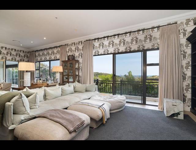 5 BEDROOM HOUSE FOR SALE IN ZIMBALI ESTATE